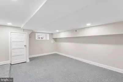 135 N Highland Avenue, Baltimore, MD 21224 - Photo 24