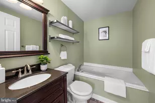 511 S Bradford Street S, Baltimore, MD 21224 - Photo 26