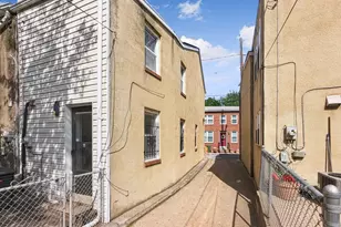 916 Bevan St, Baltimore, MD 21230 - Photo 10
