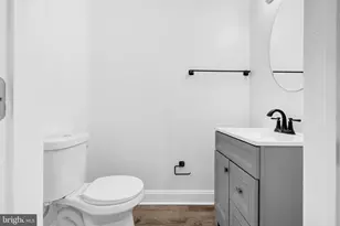 1077 Ellicott Dr, Baltimore, MD 21216 - Photo 10