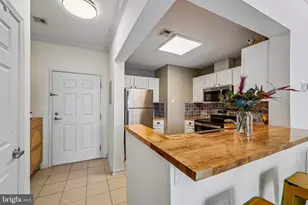 23 Pierside Dr, Baltimore, MD 21230 - Photo 10