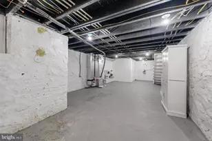 2320 Lexington St, Baltimore, MD 21223 - Photo 32