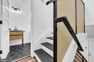 2731 Round Rd, Baltimore, MD 21225 - Photo 6