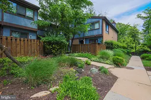 2804 Baneberry Ct, Baltimore, MD 21209 - Photo 2