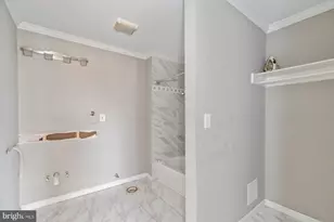 1001 S Carey St, Baltimore, MD 21223 - Photo 30