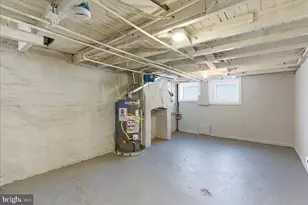 1208 W Cross St, Baltimore, MD 21230 - Photo 26