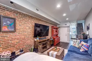 1217 S Clinton St, Baltimore, MD 21224 - Photo 4