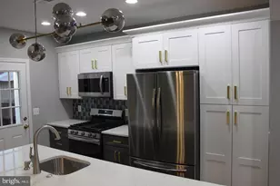 727 Mt Holly St, Baltimore, MD 21229 - Photo 10