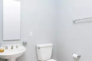 100 Harborview Dr, Baltimore, MD 21230 - Photo 10