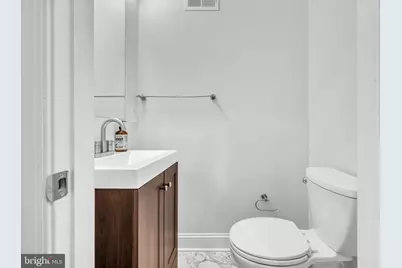 2028 E Preston Street, Baltimore, MD 21213 - Photo 20