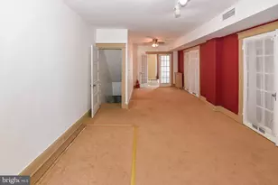 2431 E Oliver St, Baltimore, MD 21213 - Photo 14