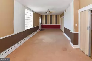 2431 E Oliver St, Baltimore, MD 21213 - Photo 12