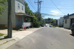 407 Font Hill Ave, Baltimore, MD 21223 - Photo 10