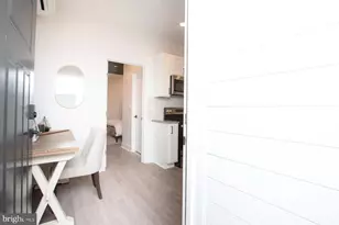 1742 Fleet St, Baltimore, MD 21231 - Photo 4