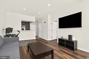 23 Pierside Dr, Baltimore, MD 21230 - Photo 8