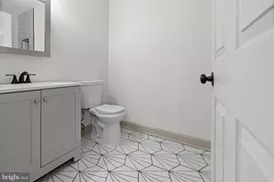 1502 Leslie St, Baltimore, MD 21217 - Photo 8