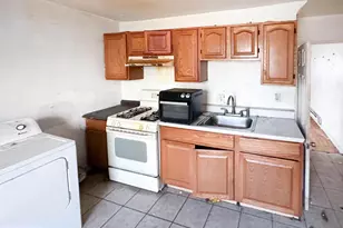 2626 Llewelyn Ave, Baltimore, MD 21213 - Photo 4