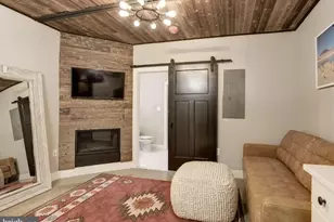 12 W Montgomery Street W, Baltimore, MD 21230 - Photo 6