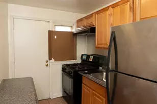 3812 Ravenwood Ave, Baltimore, MD 21213 - Photo 8