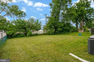 6410 Fair Oaks Ave, Baltimore, MD 21214 - Photo 22