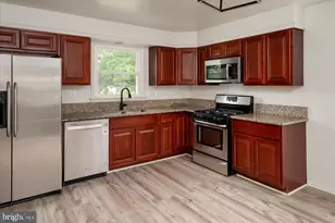 6410 Fair Oaks Ave, Baltimore, MD 21214 - Photo 8