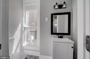 739 Dolphin St, Baltimore, MD 21217 - Photo 8