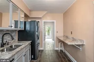 1618 Roundhill Rd, Baltimore, MD 21218 - Photo 16