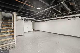 409 N Edgewood St, Baltimore, MD 21229 - Photo 22