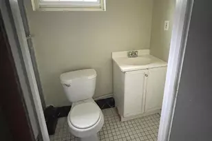 4110 N Rogers Ave, Baltimore, MD 21207 - Photo 14