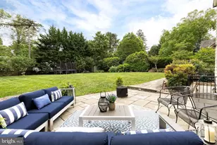 114 Castlewood Rd, Baltimore, MD 21210 - Photo 10