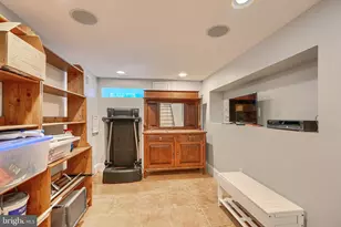 600 S Robinson St, Baltimore, MD 21224 - Photo 26