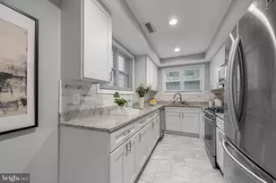 607 S Durham St, Baltimore, MD 21231 - Photo 6