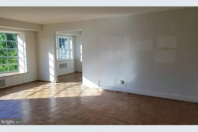 3601 Greenway #409, Baltimore, MD 21218 - Photo 4
