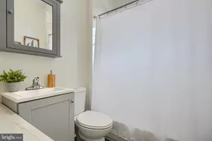 1627 E 32nd St, Baltimore, MD 21218 - Photo 36