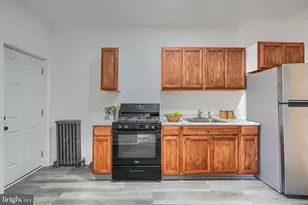 1627 E 32nd St, Baltimore, MD 21218 - Photo 14