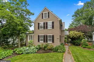 322 St Dunstans Rd, Baltimore, MD 21212 - Photo 2