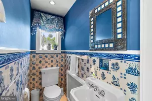 322 St Dunstans Rd, Baltimore, MD 21212 - Photo 16