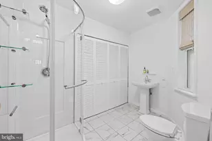 2024 Park Ave, Baltimore, MD 21217 - Photo 32