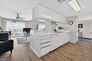 250 President St, Baltimore, MD 21202 - Photo 18