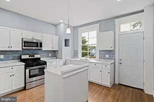 2811 Erdman Ave, Baltimore, MD 21213 - Photo 6