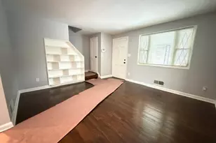 1107 Cooks Ln, Baltimore, MD 21229 - Photo 2