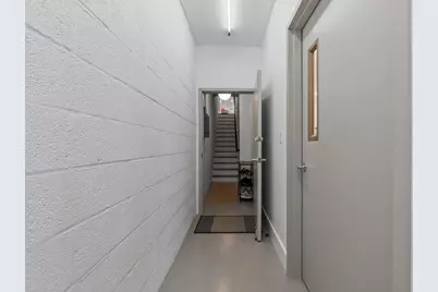 422 S Highland Avenue S, Baltimore, MD 21224 - Photo 24