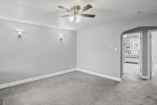 2905 E Federal St, Baltimore, MD 21213 - Photo 6