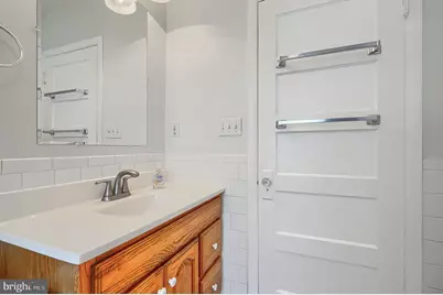 6113 Fair Oaks Avenue, Baltimore, MD 21214 - Photo 18