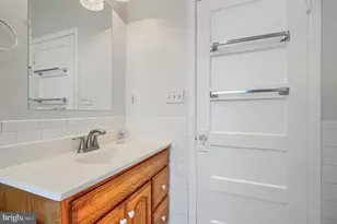 6113 Fair Oaks Ave, Baltimore, MD 21214 - Photo 18