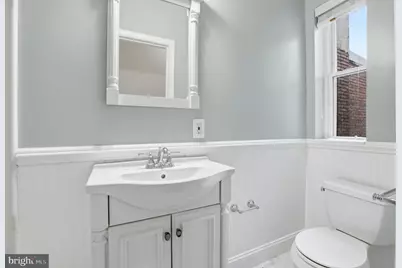 222 S Exeter Street, Baltimore, MD 21202 - Photo 20