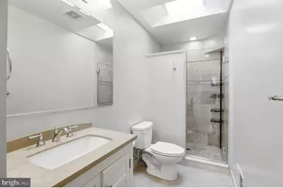 222 S Exeter Street, Baltimore, MD 21202 - Photo 18