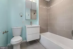 245 S Clinton St, Baltimore, MD 21224 - Photo 16