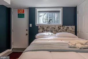 610 N Robinson St, Baltimore, MD 21205 - Photo 28