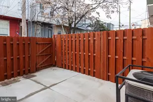 610 N Robinson St, Baltimore, MD 21205 - Photo 24
